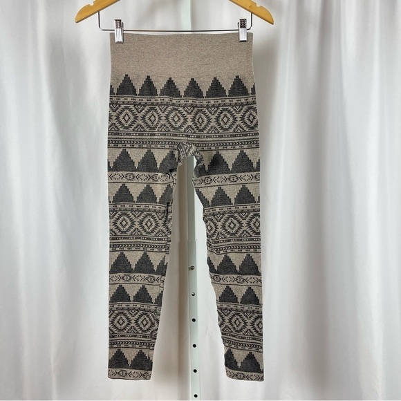 One 5 One Small Balinese High Waist Winter Print Fleece Lined Leggings Oatmeal - Picture 2 of 7